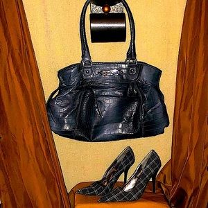 Cozy Nine West tote and beautiful pumps!!!